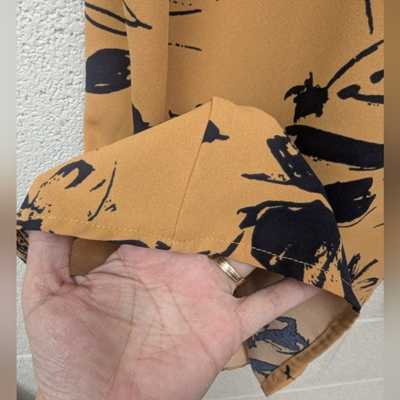 Creation XXL plus sized button down blouse in golden yellow and navy - Picture 9 of 12